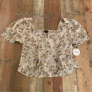 NWT Milk & Honey floral and embroidery short sleeve top with lace detail size 2X
